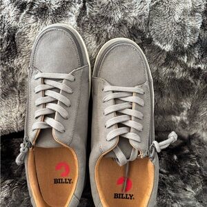 NEW Women's BILLY Suede Comfort Low Sneaker